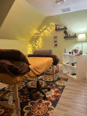 Beautifully tangled soul creates warmth and comfort at every angle