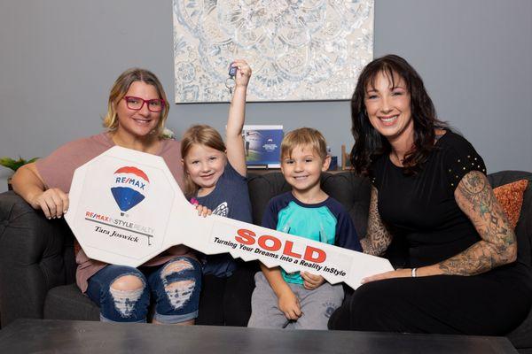 It's closing time, who has the key!!