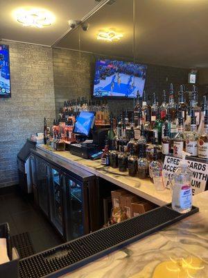 Lil's Cocktail Lounge