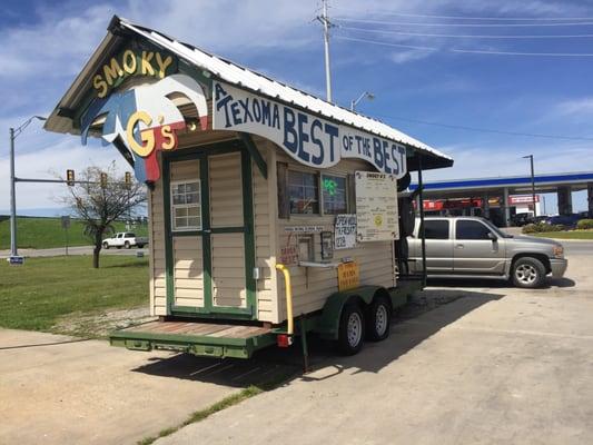 Side of the Road BBQ worth the stop!!!