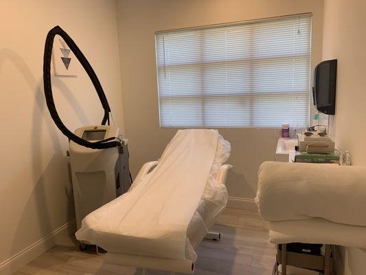 AKAAS Laser MedSpa