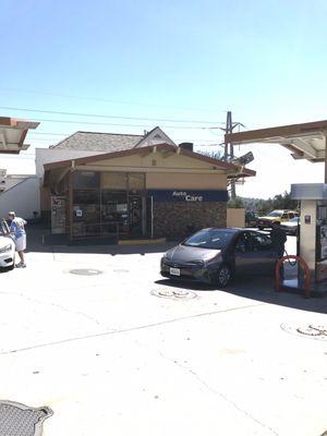 Unocal Dealers Service Stations