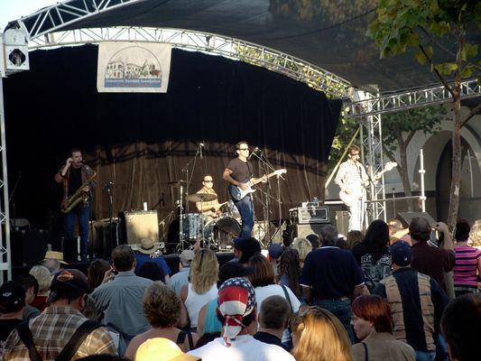 Sausage and Suds Festival