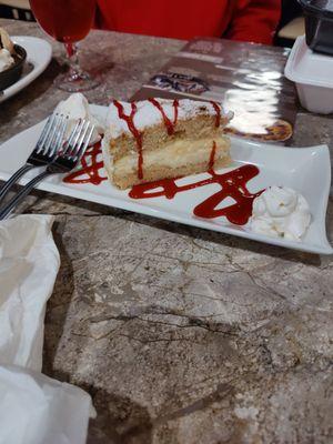 Italian cream cake