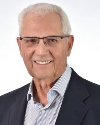 This is Dick Tetsell. An amazing Realtor located in Anthem, Az.
