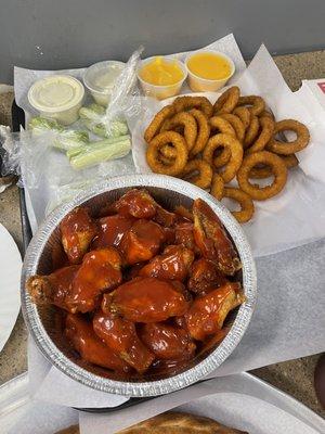 Buffalo Wings Onion Rings