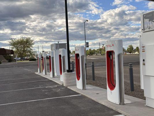 Surprise, lots of empty stalls