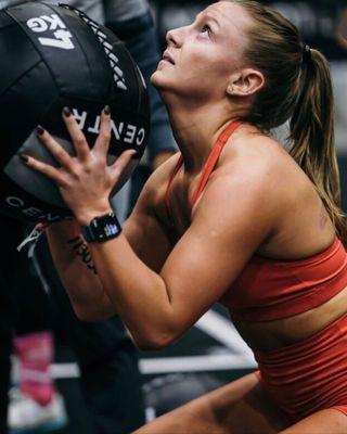 We are so proud of our very own @katiebroad3 for completing her first HYROX last weekend...