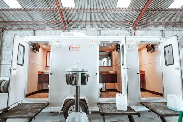 Call Moon at 502-776-2199 to rent affordable portable toilets for your outdoor events. Great for weddings and family reunions!