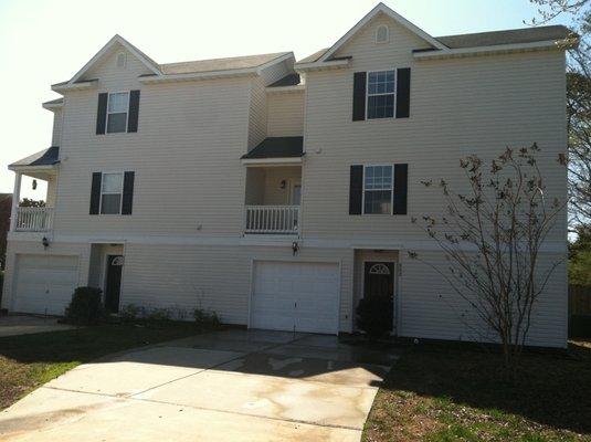 J&M Pressure Washing