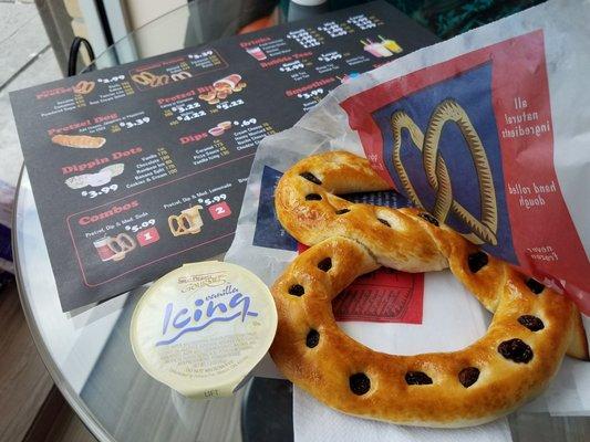 The Pretzel Twister