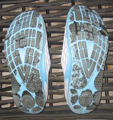 Their wet tar ruined my shoes, no caution tape to warn me that the tar was still wet!!