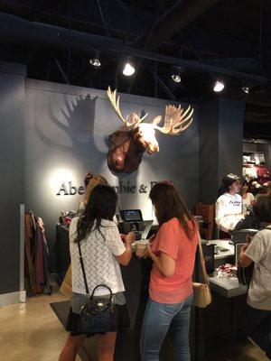 Abercrombie & Fitch Outlet