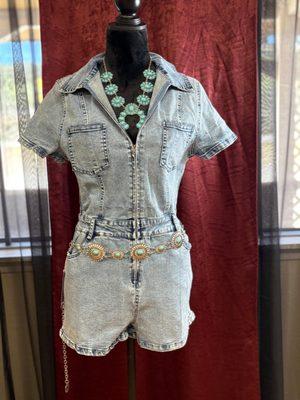 Monserrat’s Boutique