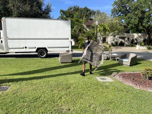 Knowledge Moving Services