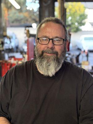Meet Jason. Owner, lead diagnostic technician and Smog technician