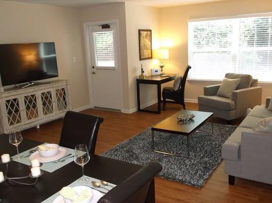 Our Forsyth floorplan, 2 bedroom/2 bathroom at 1015sqft is sure to be spacious and quiet to enjoy your apartment at 86 North!