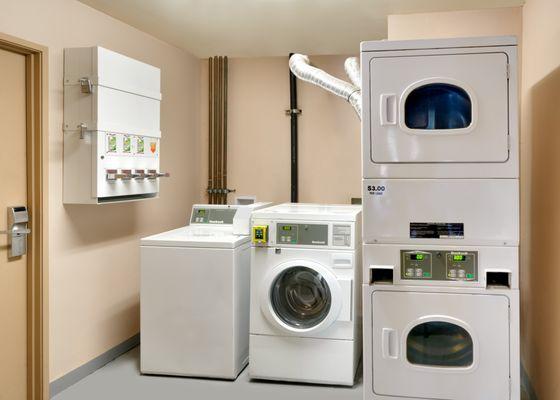 Cortona Inn & Suites Anaheim Resort