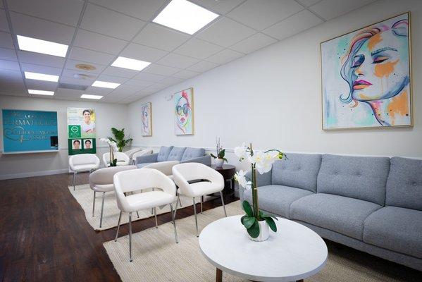 Leading Edge Dermatology: Elyse Julian, DO, FAAD