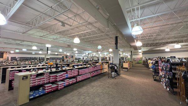 Off Broadway Shoe Warehouse