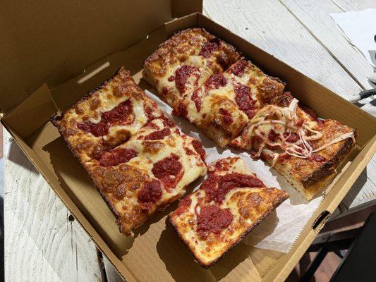 Rustic Pizza and Eats