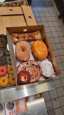 Original House of Donuts - Lacey