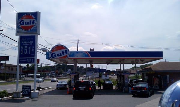 Gaeta's Gulf Gas Station, Route 1 South