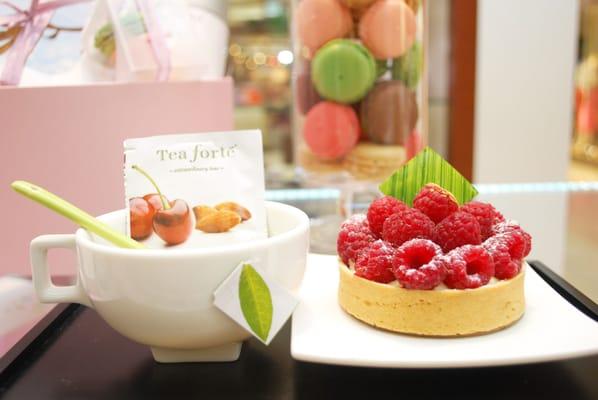 Rococoa Cafe Macarons