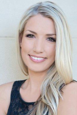 Farmers Insurance - Stephanie Robert