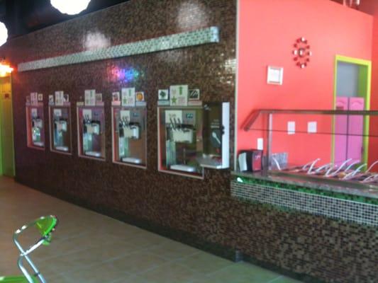 Yo Cool Frozen Yogurt