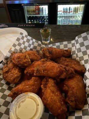 Awesome wings! Best on the Southside!