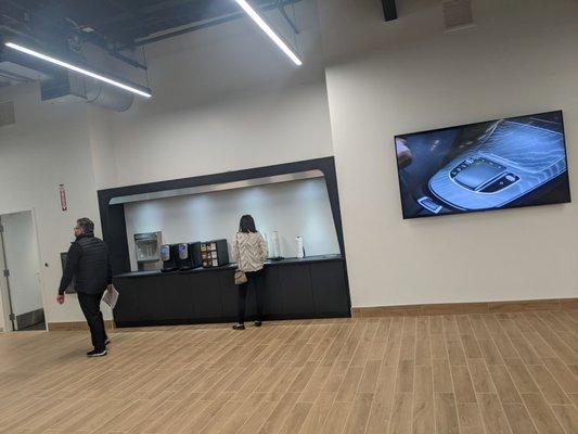 1/12/22, customer refreshments section