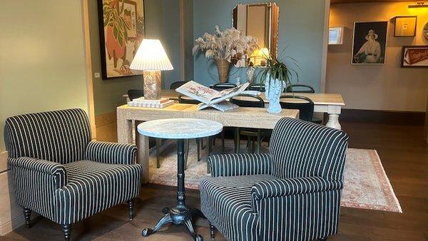 Love it all. The decor, the local art, the location.