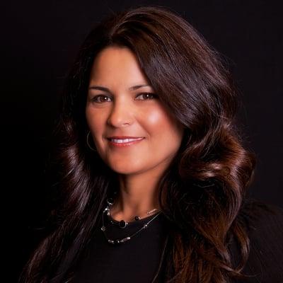 Brazilian Blowout Specialist - Beatriz does color hilights aka highlights cut and of course the Brazillian blow out. Olaplex too