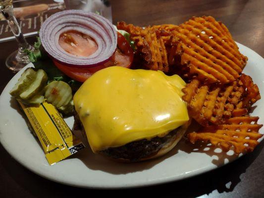 Classic cheeseburger