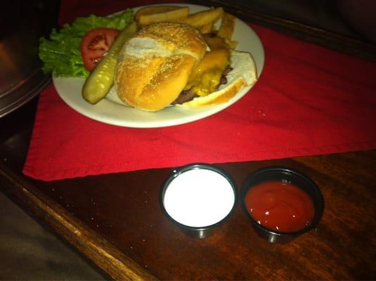 Had the Hatch Green chile cheeseburger. It was creamy, spicy delicious