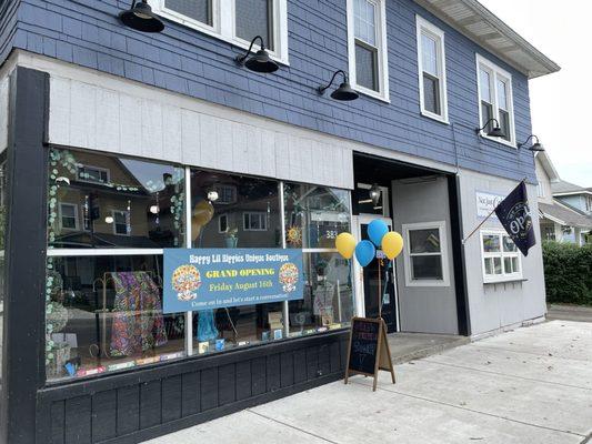 Happy Lil Hippie’s Unique Boutique