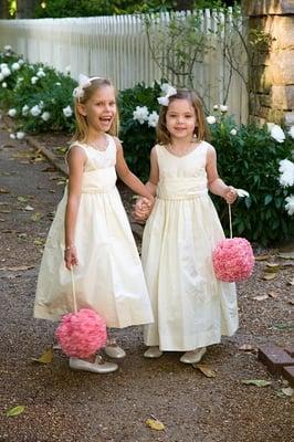 Necklace and bracelet set for flower girls