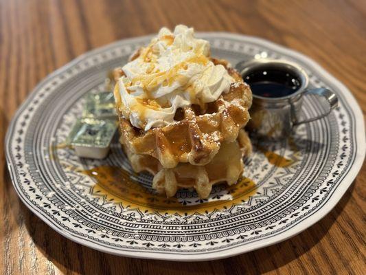 "Apple Pie" stuffed waffles - SO GOOD!