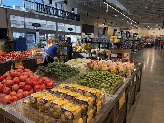 They always say "thank you for shopping" here at Lotte's when you leave!