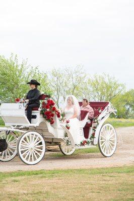 Beautiful white Wedding Limo Carriage for you Special Events