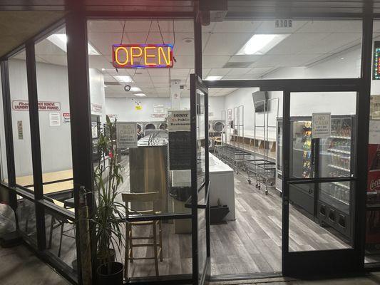 We are open 7 days 9am - 10p.