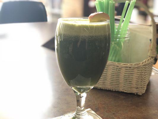 Chlorophyll High Juice (large) but they kept giving me what was left as I drank it! Love it! No wasting juice!