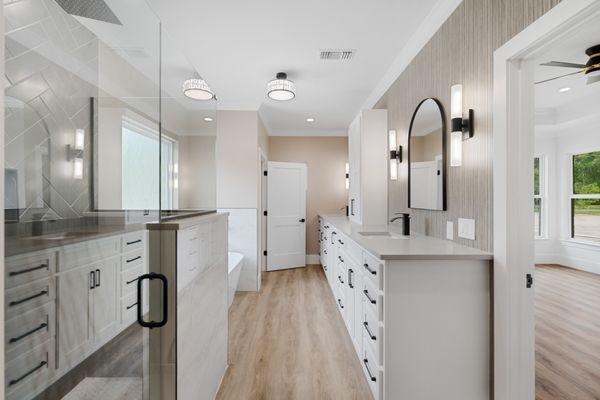 Custom bath in a luxury custom built home on the Mississippi Gulf Coast.