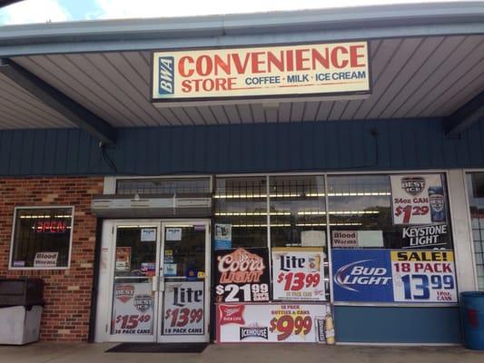 Horrible disposition of male owner!