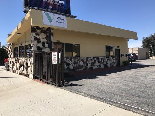 Street view of clinic, plenty of parking available!