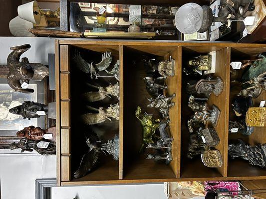 aquaTreasures Estate Center & Antique Market