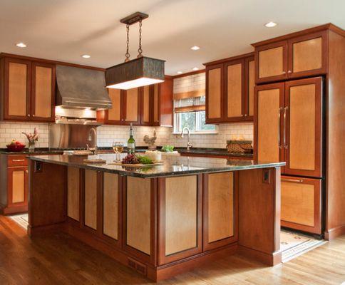 The Freedom Hidden Countertop Support under a large island overhang. Design by Cameo Kitchens. http://bit.ly/2brCFTx