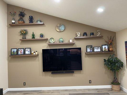 Video & Audio Center - Agoura Hills