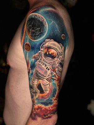 Revolution Tattoo Studio